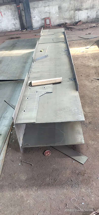 Fabricación de una puente grúa birriel con cuchara de 20 toneladas
