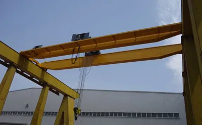 25 Ton 13.7 M H-5 M Double Girder Overhead Crane with European Style Electric Wire Rope Hoist for sale to Australia