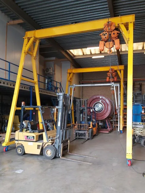 Grúa de Pórtico Móvil Portátil con Polipasto Eléctrico de Cadena