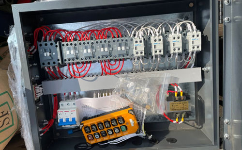 Российский клиент купить мобильный козловой кран 2 тонны 4,2 м