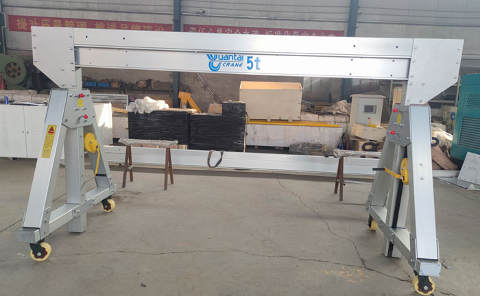 Grúa Pórtico Móvil Portátil de Aluminio de Altura Ajustable de 5 Toneladas con Polipasto Manual de Cadena a México