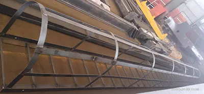 grúa pluma giratoria montada en columna de 15 toneladas