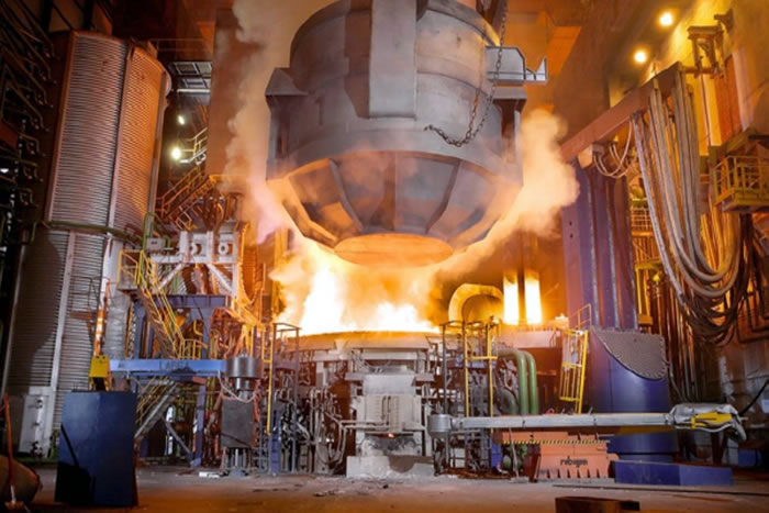 Grues pour l'industrie de la transformation des métaux