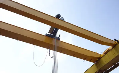 25 Ton 13.7 M H-5 M Double Girder Overhead Crane with European Style Electric Wire Rope Hoist for sale to Australia