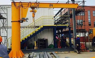 Grúa Pluma Giratoria Montada en Columna de 2 Toneladas 6 M y H-5M con Polipasto Eléctrico de Cadena Vendida a Perú