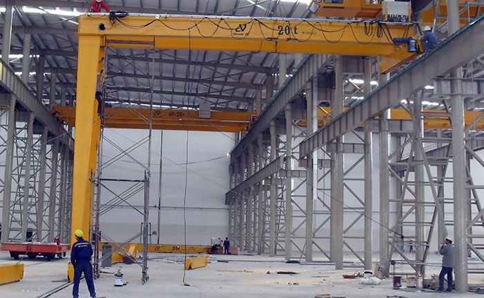 Grúa semipórtico serie NBMH