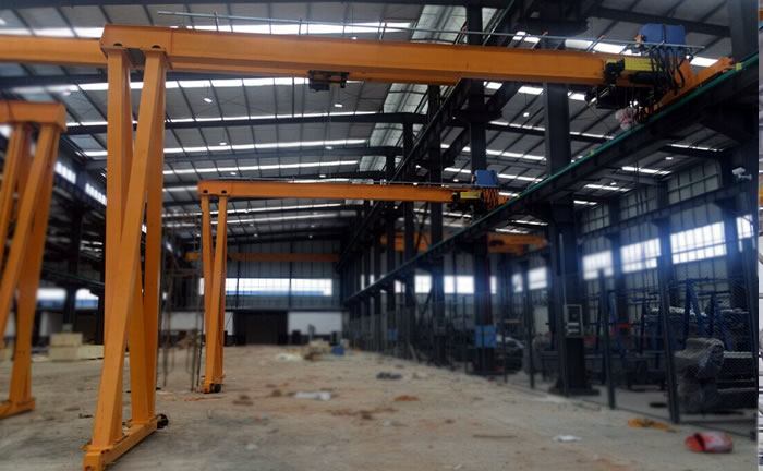 Grúa semipórtico serie NBMH